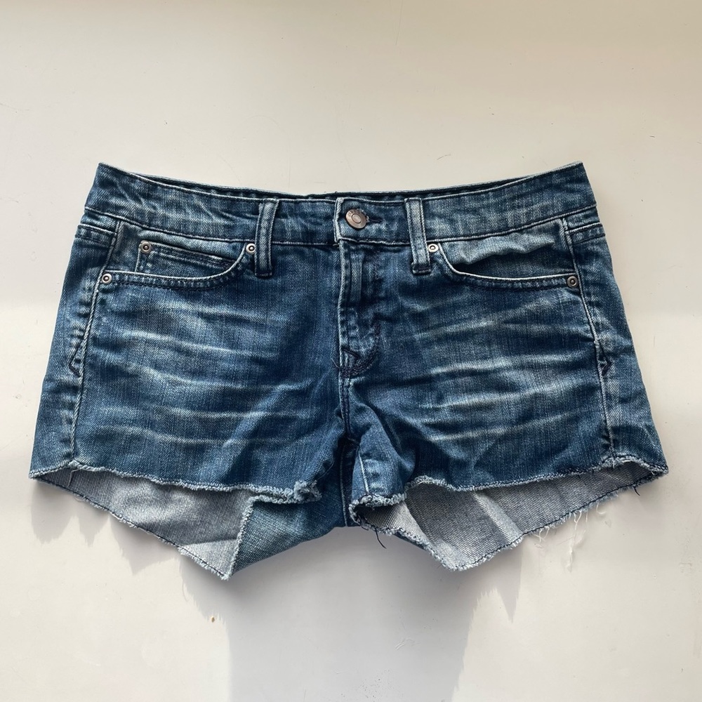 VINTAGE DENIM LOWRISE Y2K BOOTY SHORTS